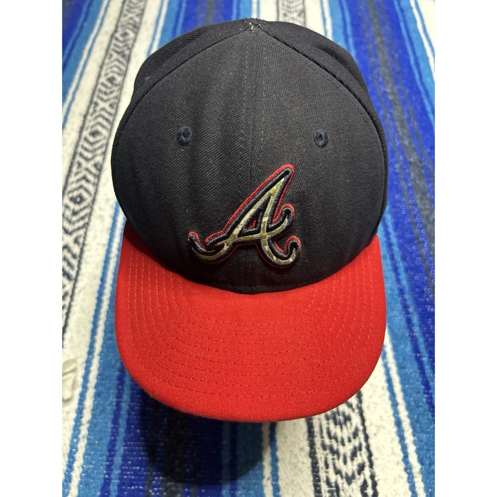 Atlanta Braves New Era 59FIFTY Fitted Hat 7 1/8 Black Red Digital Camo MLB